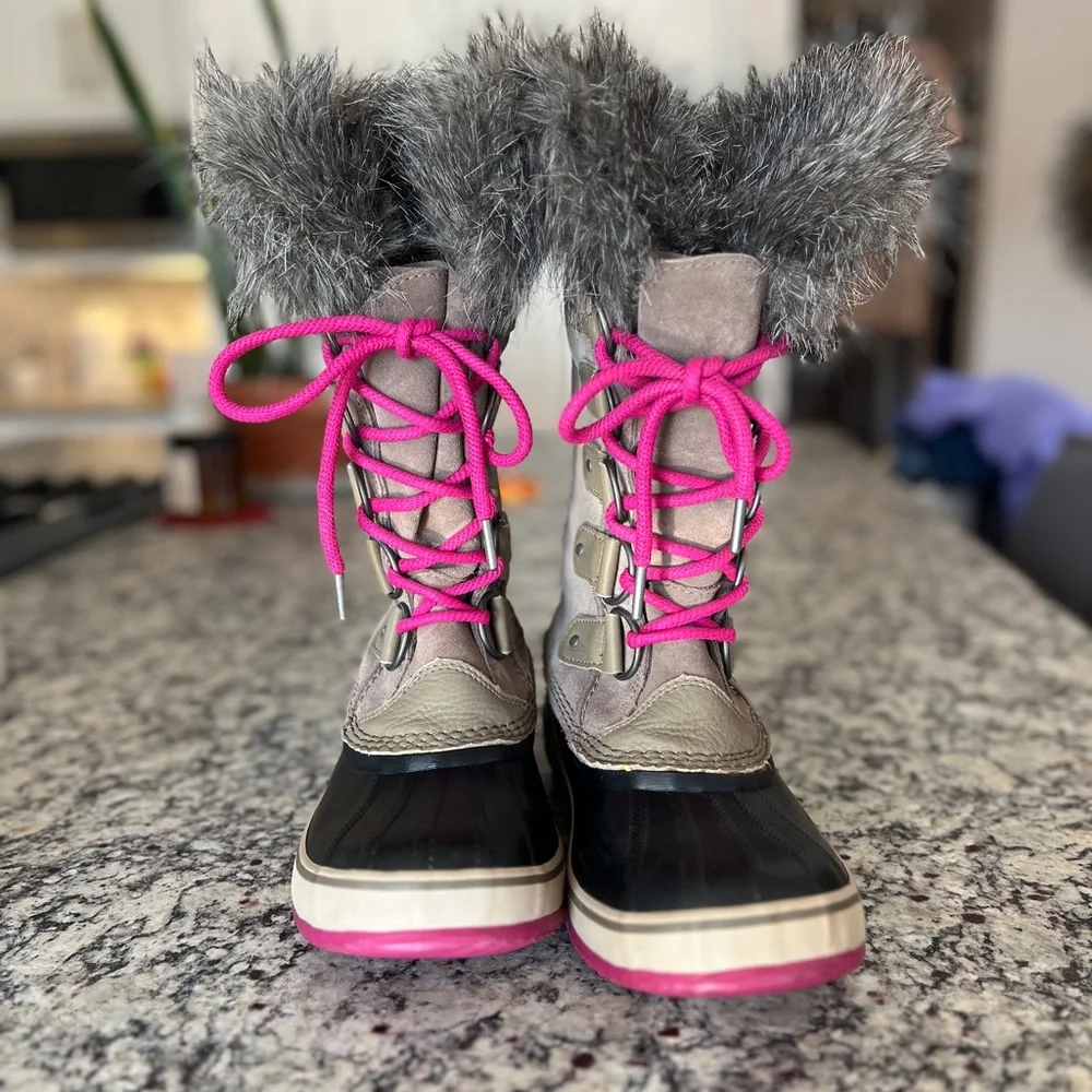 Sorel Joan of Arctic Pink Soled Boots - Picture 3 of 7